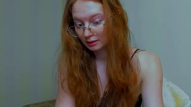 Snapshot of Fire_Luna chatting on 03-03-26, 05:36 Fire Luna online show from 03-03-26, 05:36