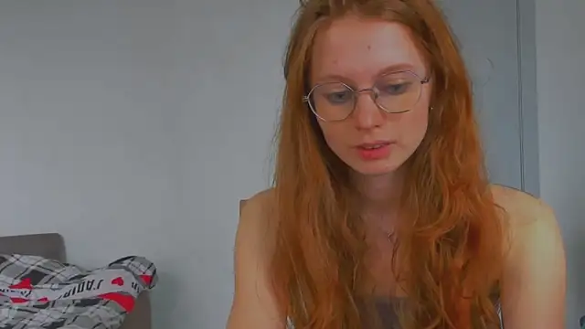 Fire Luna online show from 05-15-26, 12:58