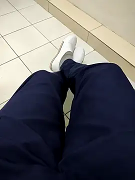 Snapshot of gatmoreno1 chatting on 10-02-25, 04:21 gatmoreno1 online show from 10-02-25, 04:21