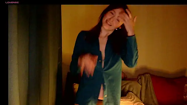 LilyXSky online show from 11-07-25, 02:43