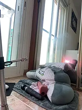 AlaskaLover online show from 04-14-26, 08:19