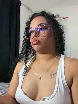 Snapshot of angela_angels_ chatting on 04-19-26, 03:29 angela angels online show from 04-19-26, 03:29