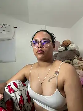 Snapshot of angela_angels_ chatting on 02-10-26, 08:46 angela angels online show from 02-10-26, 08:46