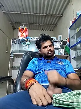 Priynkarani online show from 12-18-25, 03:16