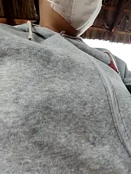 Betty20zx online show from 10-30-25, 01:04