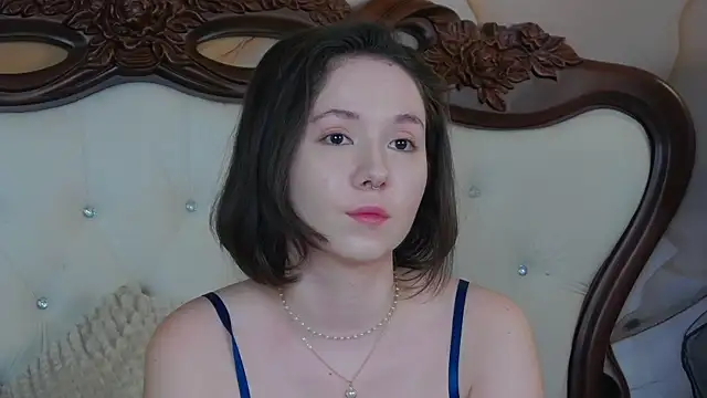 Snapshot of IreneRaye chatting on 02-18-25, 04:48 IreneRaye online show from 02-18-25, 04:48