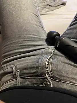 Ana-05 online show from 10-16-25, 06:16