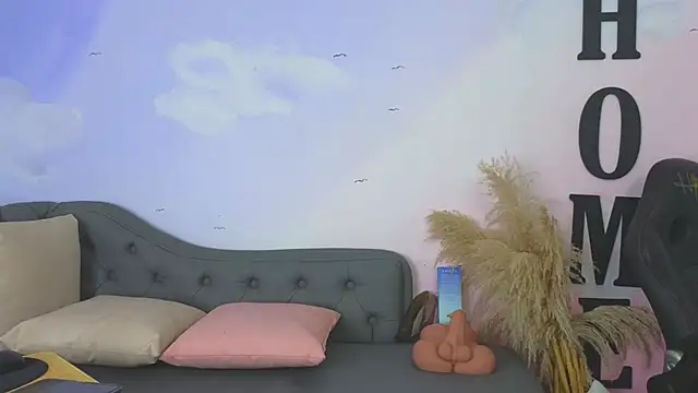 carolayrosse online show from 12-17-25, 05:01