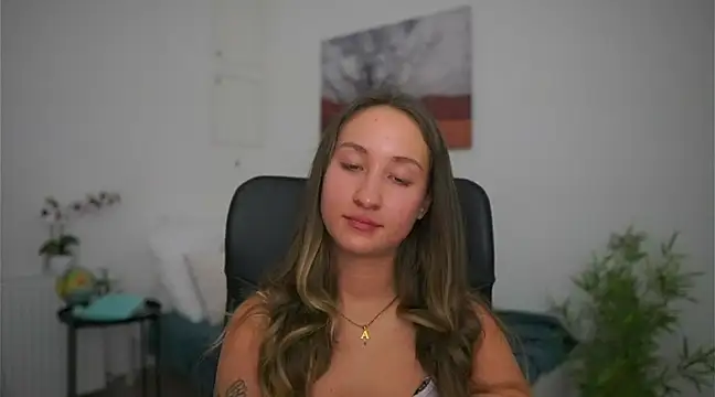 magic   smile online show from 02-18-25, 04:14