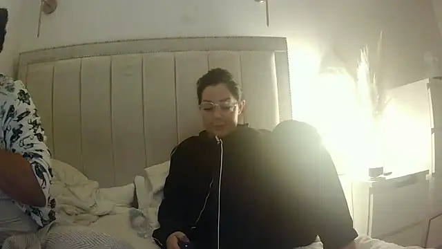 vanilla chocolate23 online show from 10-13-25, 06:53