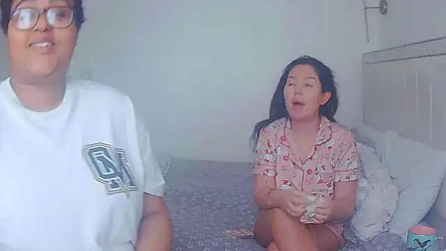 vanilla chocolate23 online show from 02-22-26, 11:45