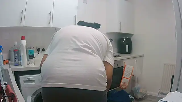 vanilla chocolate23 online show from 11-02-25, 10:42