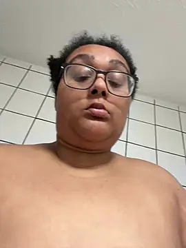 vanilla chocolate23 online show from 02-15-26, 03:22