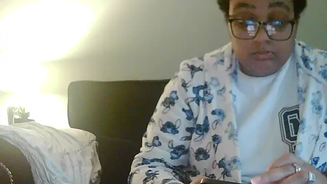 vanilla chocolate23 online show from 10-23-25, 08:57