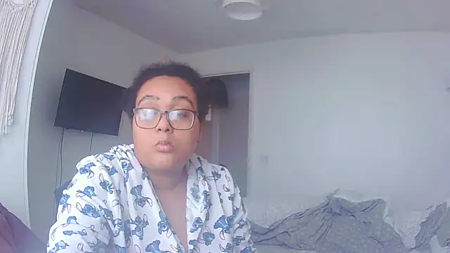 vanilla chocolate23 online show from 02-12-26, 09:53