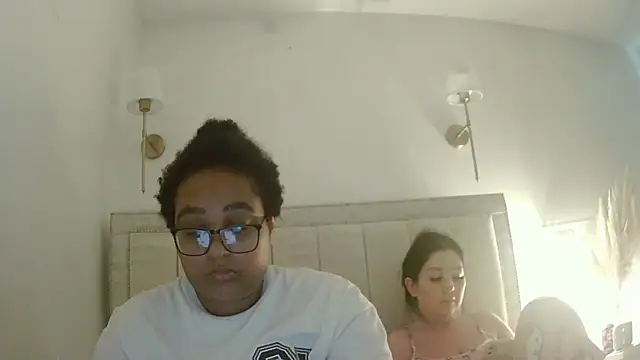 vanilla chocolate23 online show from 10-11-25, 08:26