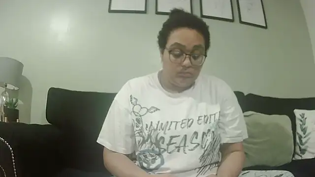 vanilla chocolate23 online show from 01-08-26, 08:31