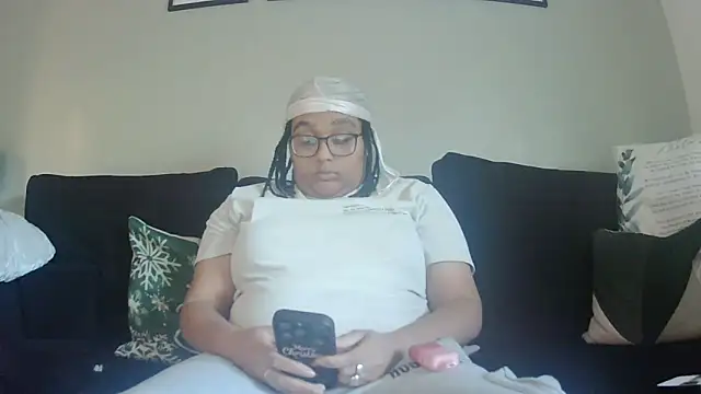 vanilla chocolate23 online show from 12-20-25, 10:51