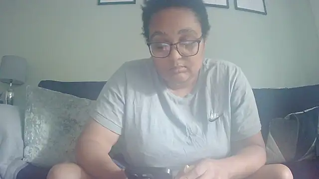 vanilla chocolate23 online show from 06-30-26, 03:23