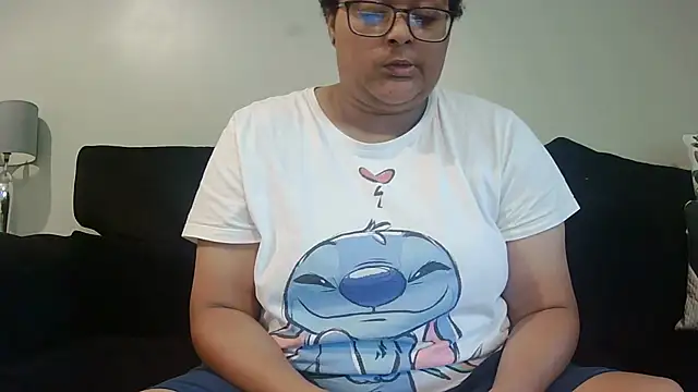 vanilla chocolate23 online show from 09-22-25, 08:42