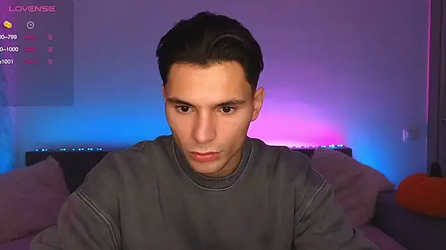 denlover1 online show from 10-31-25, 06:54