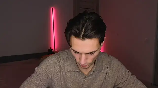 Snapshot of denlover1 chatting on 01-17-26, 04:32 denlover1 online show from 01-17-26, 04:32