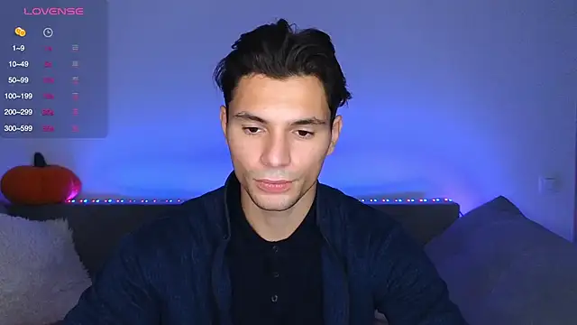 denlover1 online show from 10-09-25, 08:26