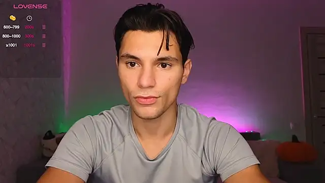 denlover1 online show from 10-20-25, 04:03