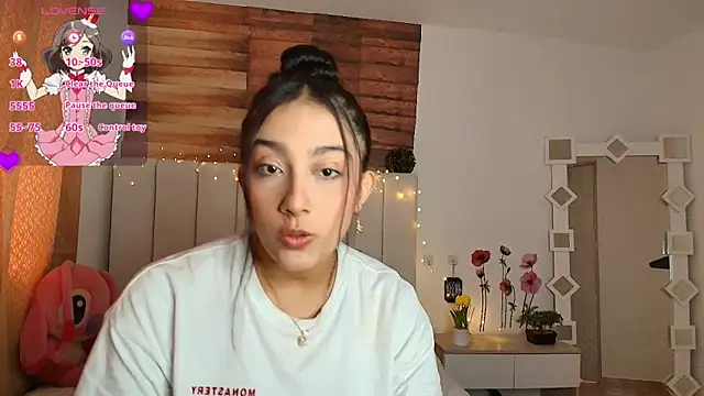 Alyssapark online show from 06-16-26, 07:36