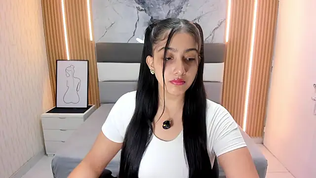 Snapshot of Alyssapark chatting on 02-25-26, 07:14 Alyssapark online show from 02-25-26, 07:14