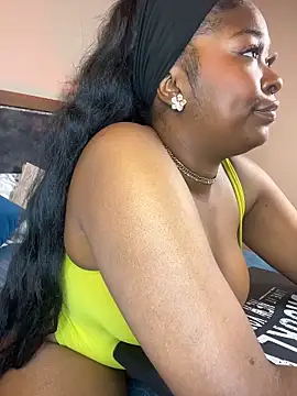 zoe 23  online show from 03-15-26, 12:01