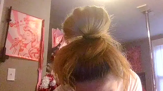 lexybabyxo online show from 12-17-25, 12:21