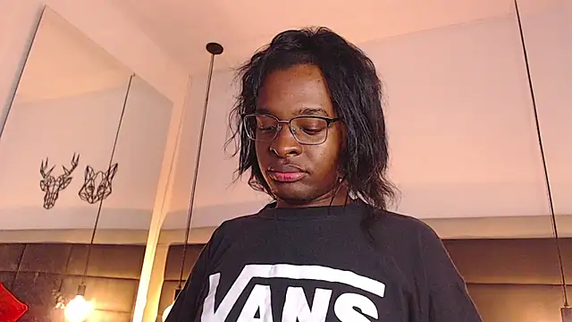 candy lovee69 online show from 10-24-25, 07:57