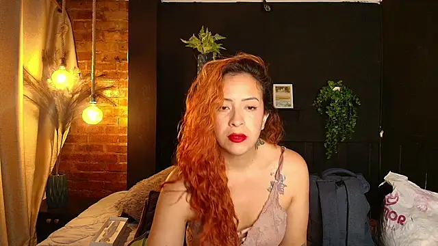 Snapshot of sahra_taylor_ chatting on 06-26-26, 01:50 sahra taylor online show from 06-26-26, 01:50