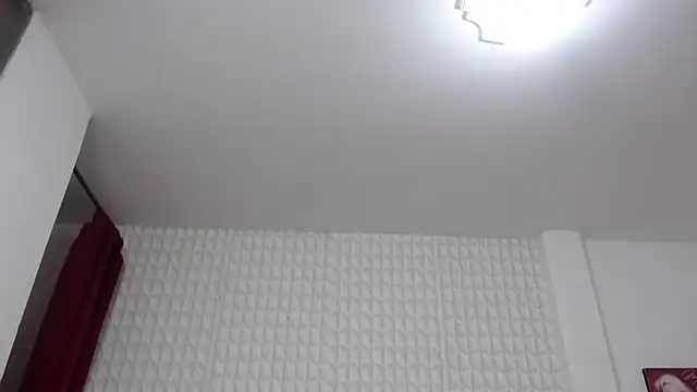 Roxy Lux online show from 03-05-25, 02:01