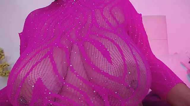 Nicol Love0 online show from 04-08-26, 12:17