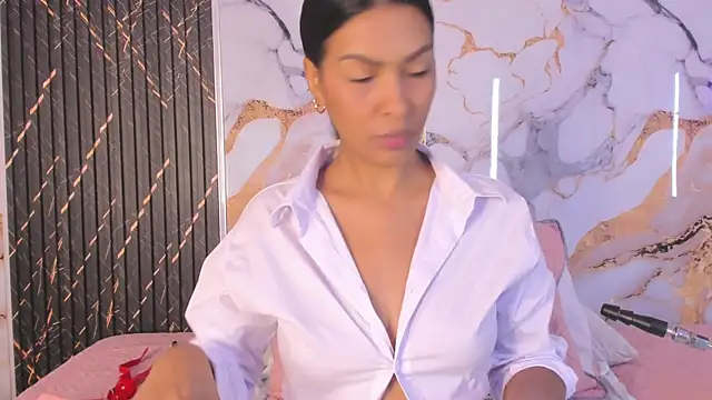 Alyson-a online show from 04-09-26, 01:06