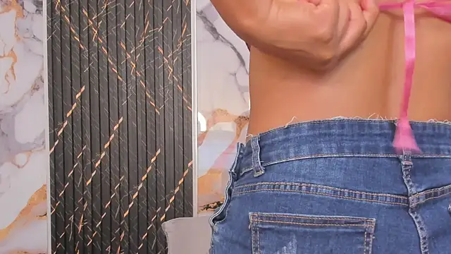 Snapshot of Alyson-a chatting on 02-05-26, 12:23 Alyson-a online show from 02-05-26, 12:23