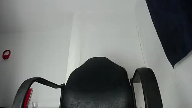 GilberMxx online show from 02-18-25, 05:09