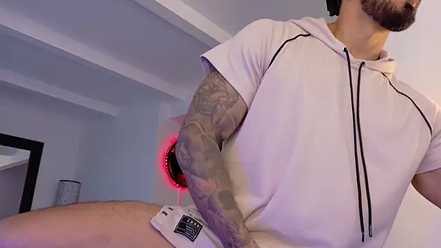 tony muscle online show from 09-27-25, 10:38