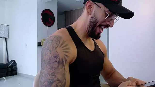 tony muscle online show from 09-30-25, 09:43