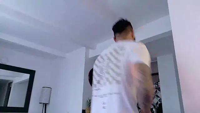 tony muscle online show from 09-19-25, 08:13