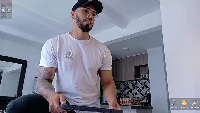 tony muscle online show from 09-26-25, 04:58