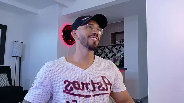 tony muscle online show from 10-20-25, 09:37