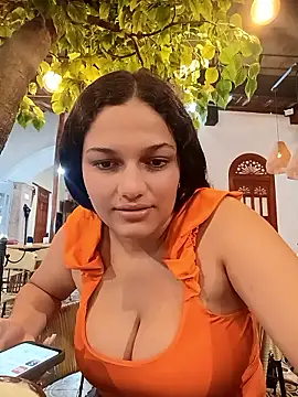 girl milk1 online show from 11-18-25, 11:26