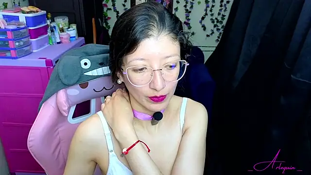 Snapshot of _Arlequin_ chatting on 06-15-26, 07:35 Arlequin online show from 06-15-26, 07:35