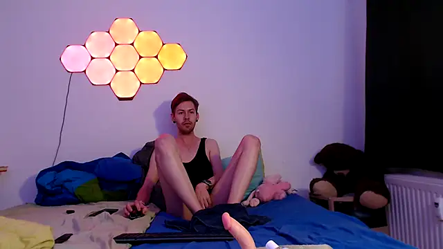 Snapshot of jonny-bisexual chatting on 12-16-25, 07:07 jonny-bisexual online show from 12-16-25, 07:07