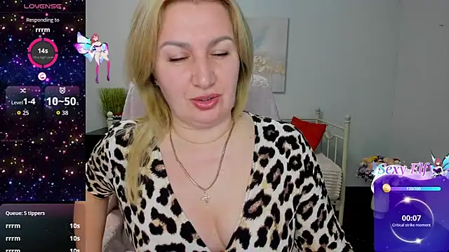 Lili Crossi online show from 04-25-26, 06:05