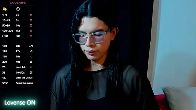 Samantha Rusell online show from 06-15-26, 07:02