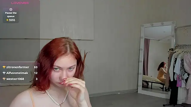 Miss you kiss online show from 01-31-25, 04:47